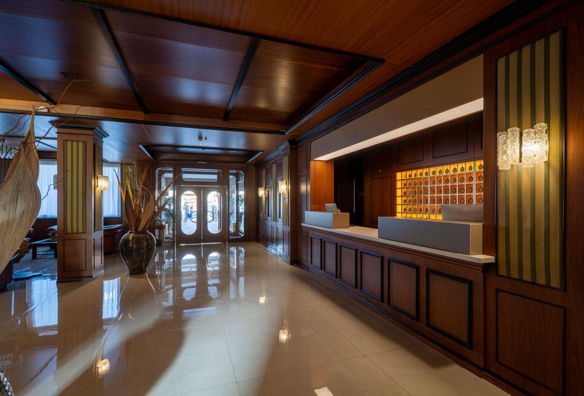 Hotel Delle Palme Lecce Dış mekan fotoğraf